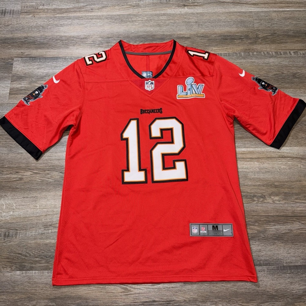 Nike Tom Brady #12 Jersey Mens M Tampa Bay Buccaneers Red Super Bowl LV Patch